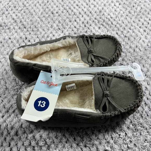 Cat Jack Toddler Girls Gray Bow Moccasin Slippers Size 13 Plush Lined NWT - Picture 5 of 8
